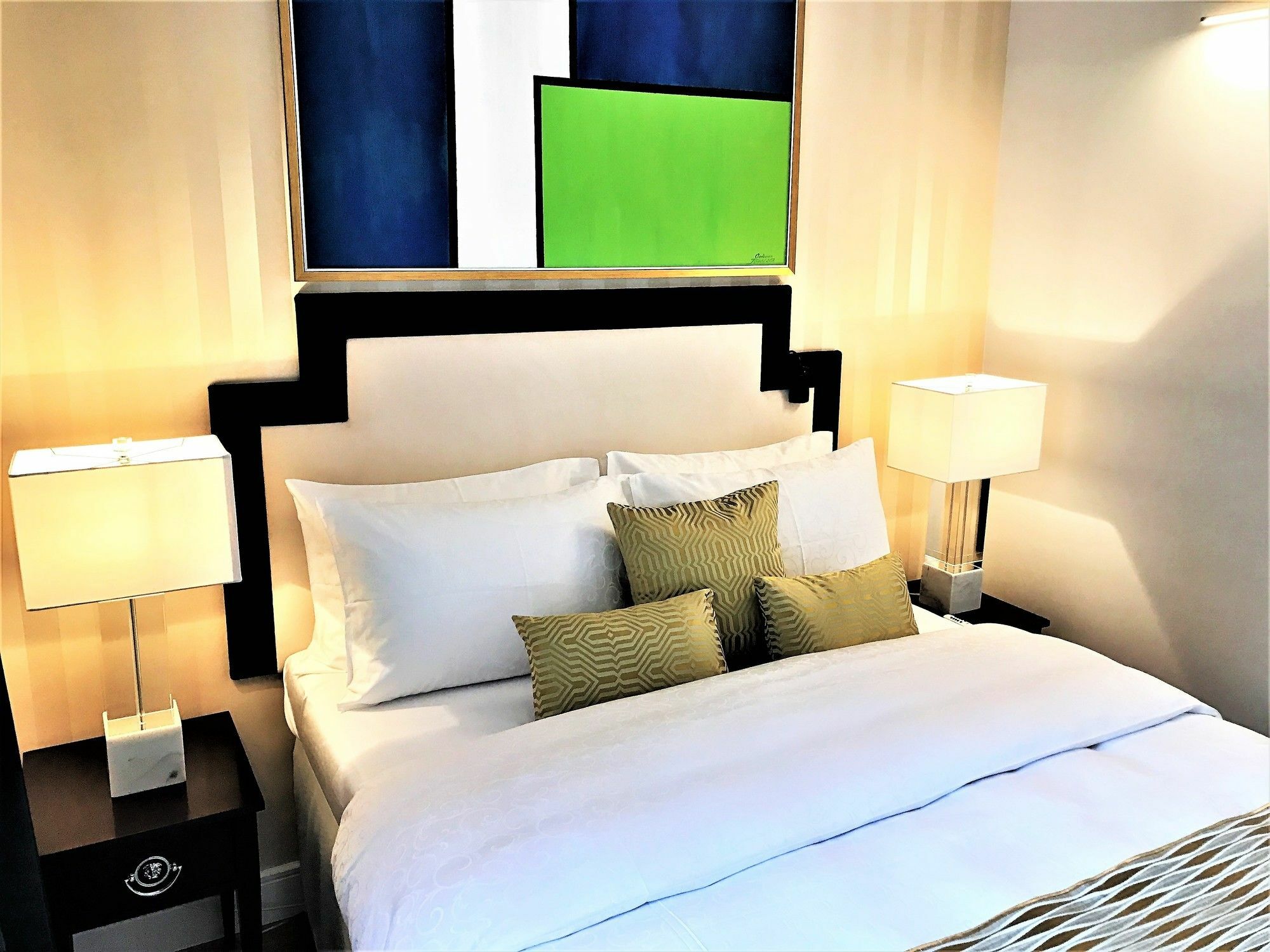 Mondrian Luxury Suites & Apartments Krakow Old Town Buitenkant foto